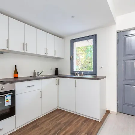Rustic By Lh Apartament *