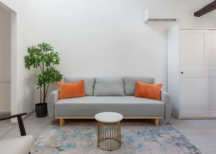 Apartment Rustic By Lh