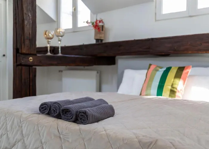 Rustic By Lh Apartment